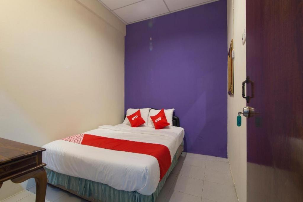 Oyo 44100 Hotel Casavilla Petaling Jaya Exteriör bild