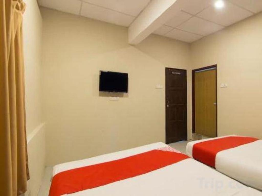 Oyo 44100 Hotel Casavilla Petaling Jaya Exteriör bild