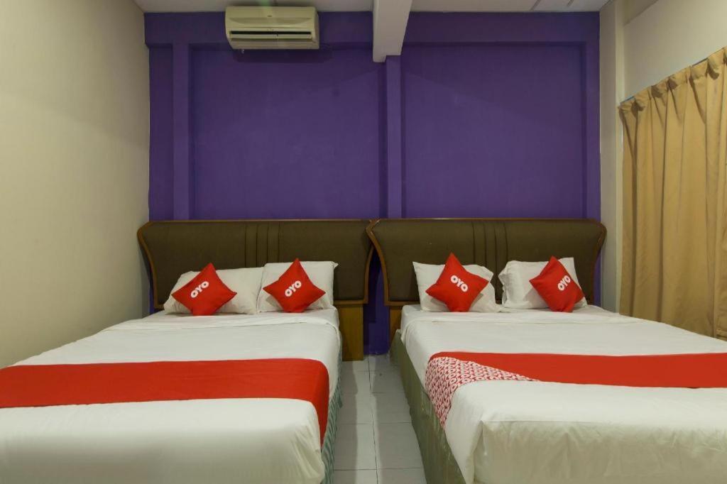Oyo 44100 Hotel Casavilla Petaling Jaya Exteriör bild