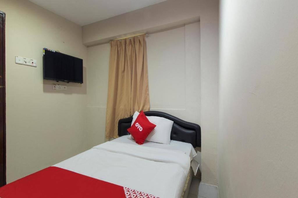 Oyo 44100 Hotel Casavilla Petaling Jaya Exteriör bild