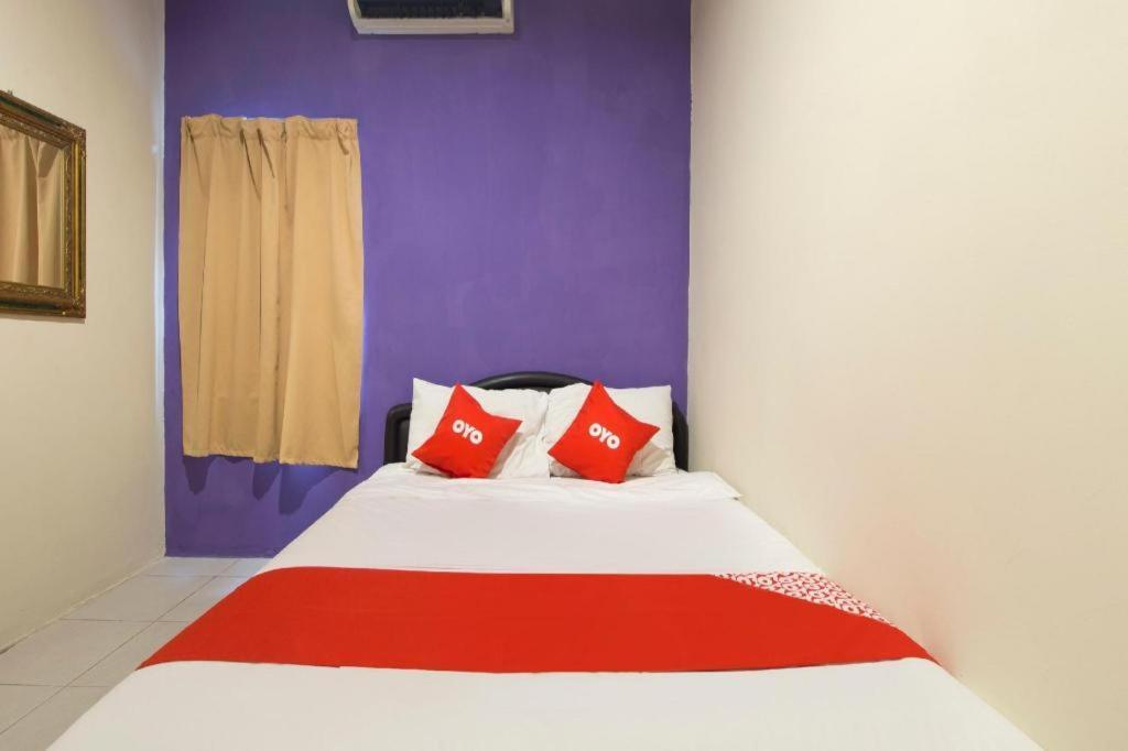 Oyo 44100 Hotel Casavilla Petaling Jaya Exteriör bild