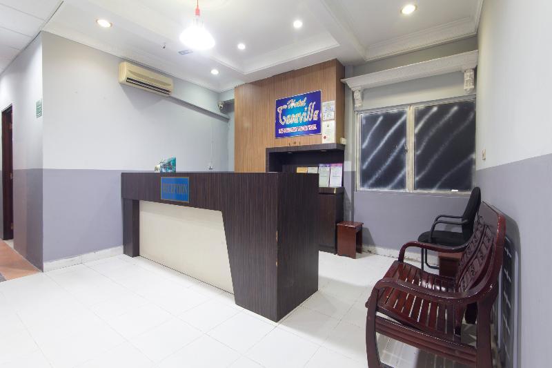 Oyo 44100 Hotel Casavilla Petaling Jaya Exteriör bild
