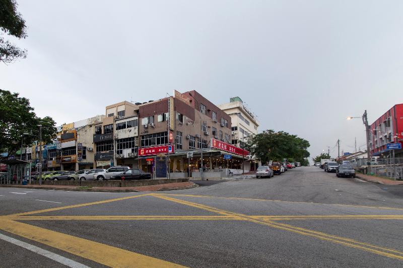 Oyo 44100 Hotel Casavilla Petaling Jaya Exteriör bild